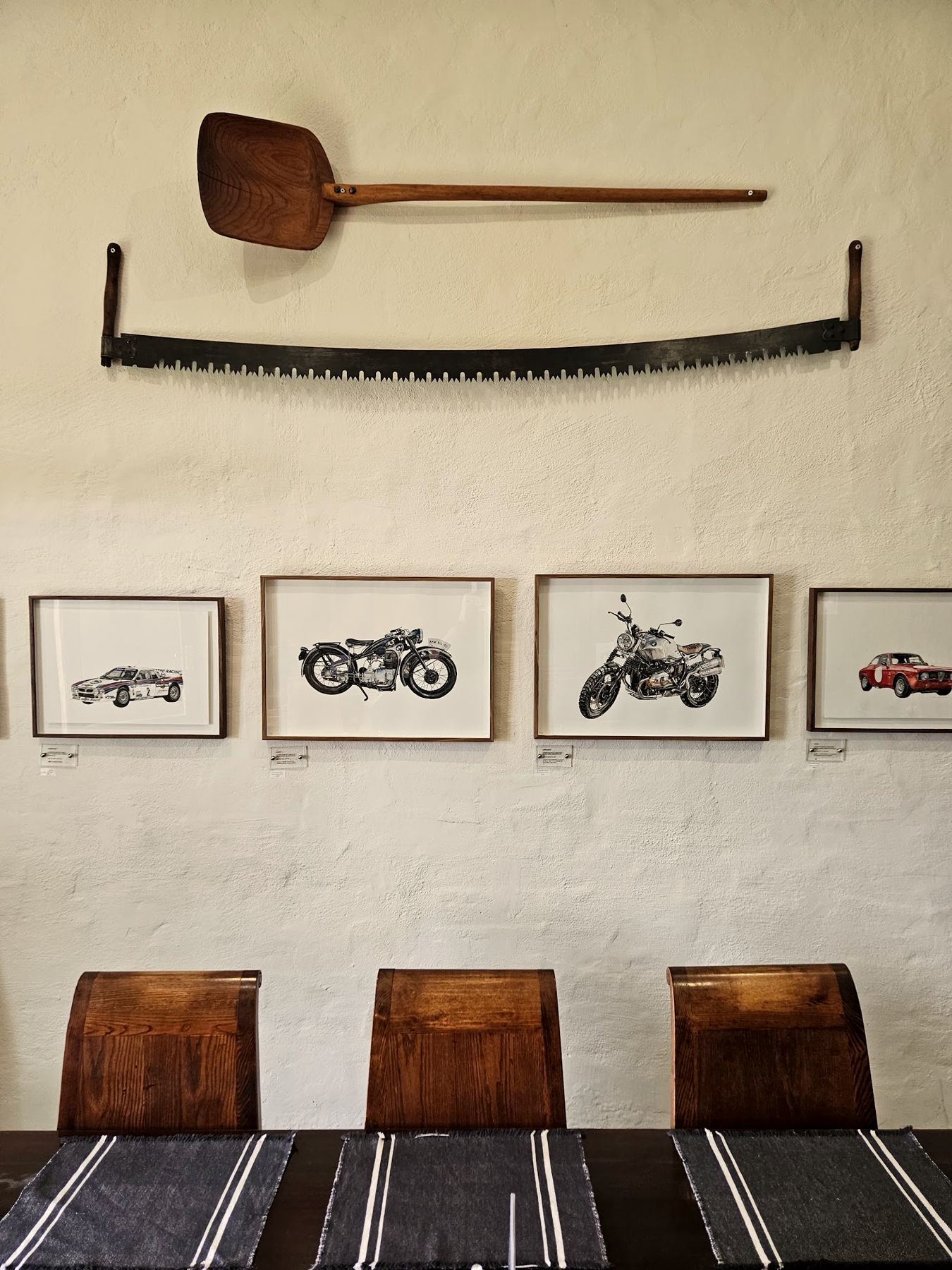 Details on the walls
